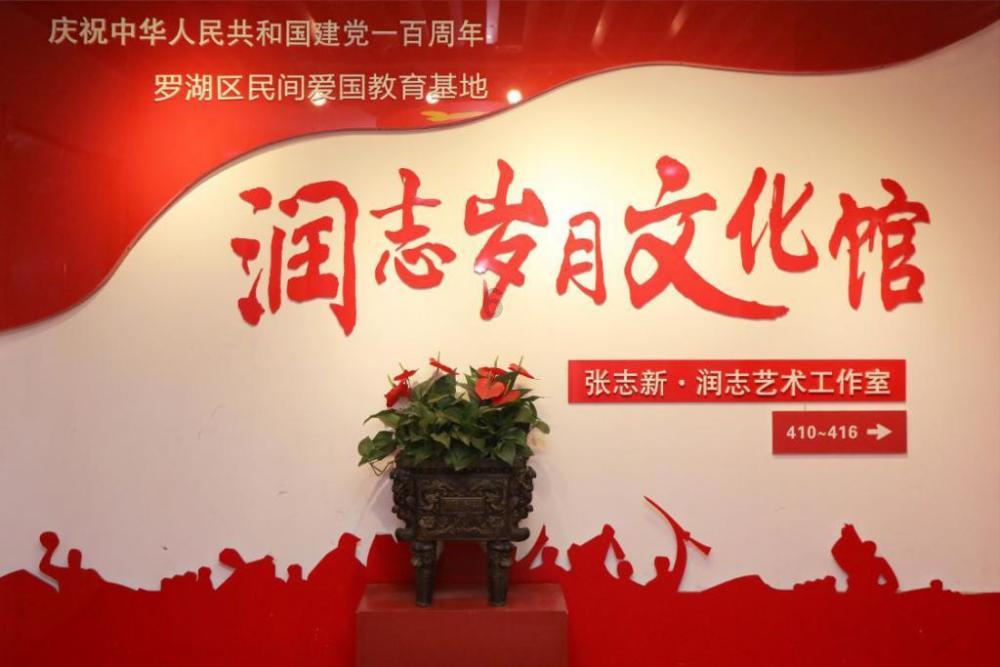颠覆了我们对电脑的认知:史上首款AI PC笔记本“宇宙宣言”发布