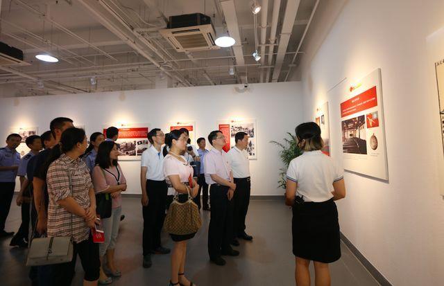 中国哪个是皇帝修建了万里长城游戏画面