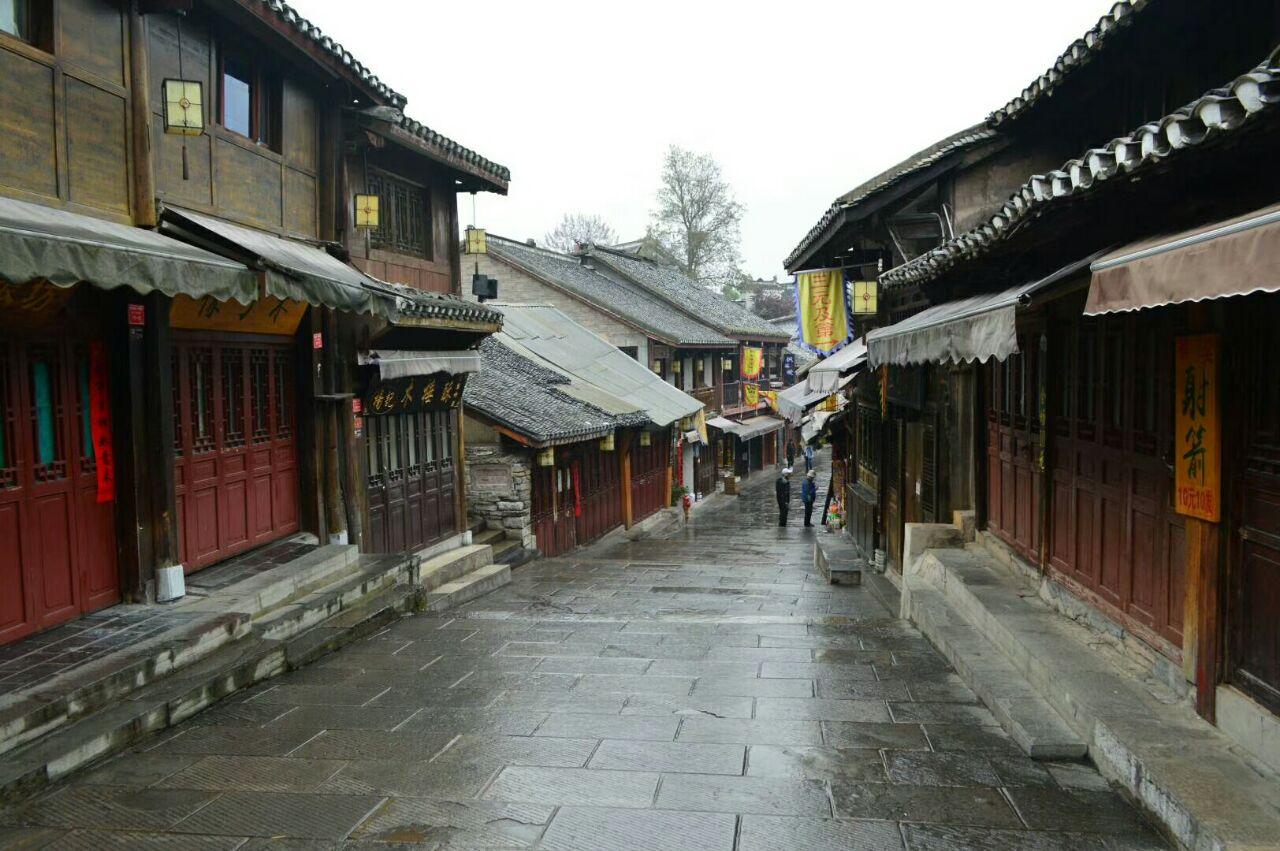 黄州区南湖街道保障困难群众温暖度冬